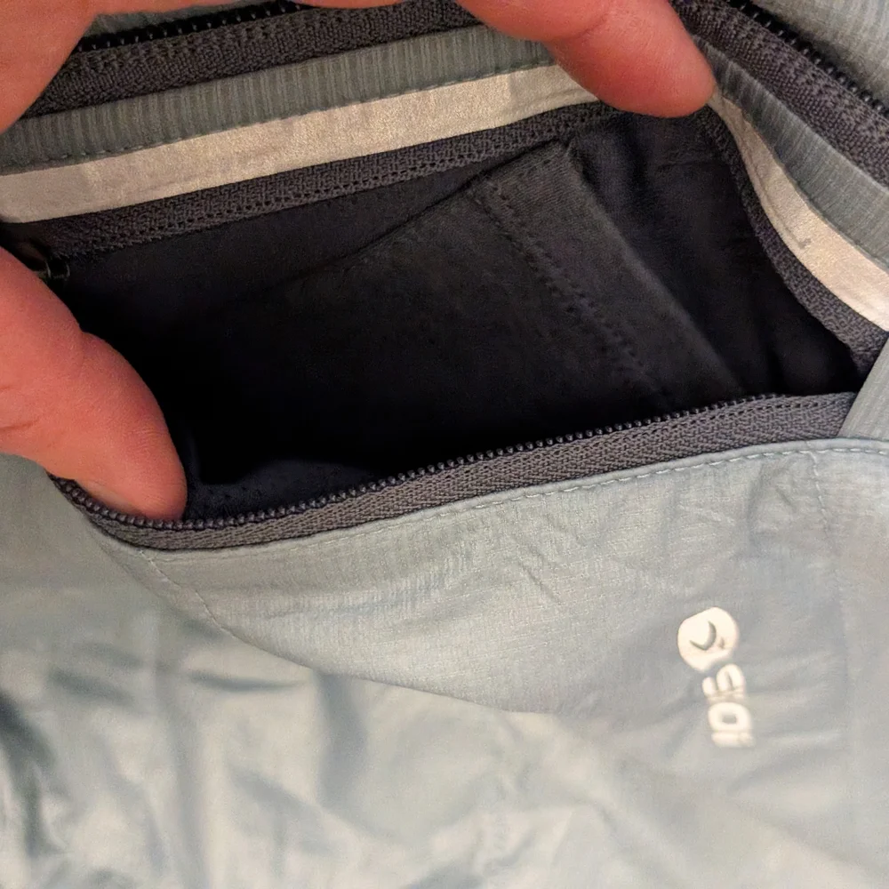 Sugoi Two-Tone Performance Jacket - Picture 5 of 9